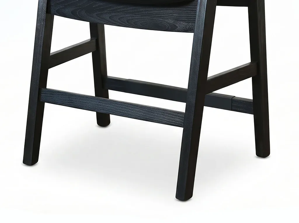 1527UM-24_Detail3.webp